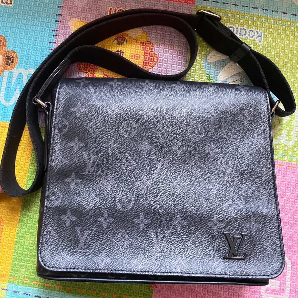 Louis vuitton Monogram Eclipse District PM Black
